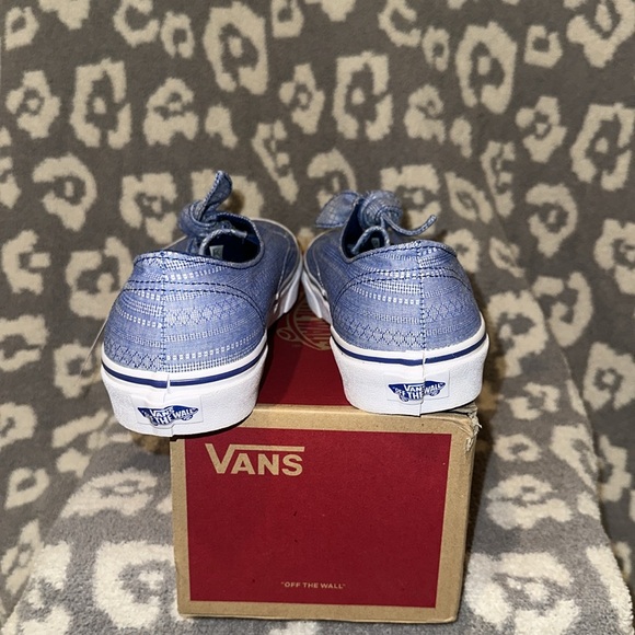 Vans Slip-On Chambray Blue Knot Tie Sneakers New 🆕 & Never Worn 😍 - Picture 5 of 17